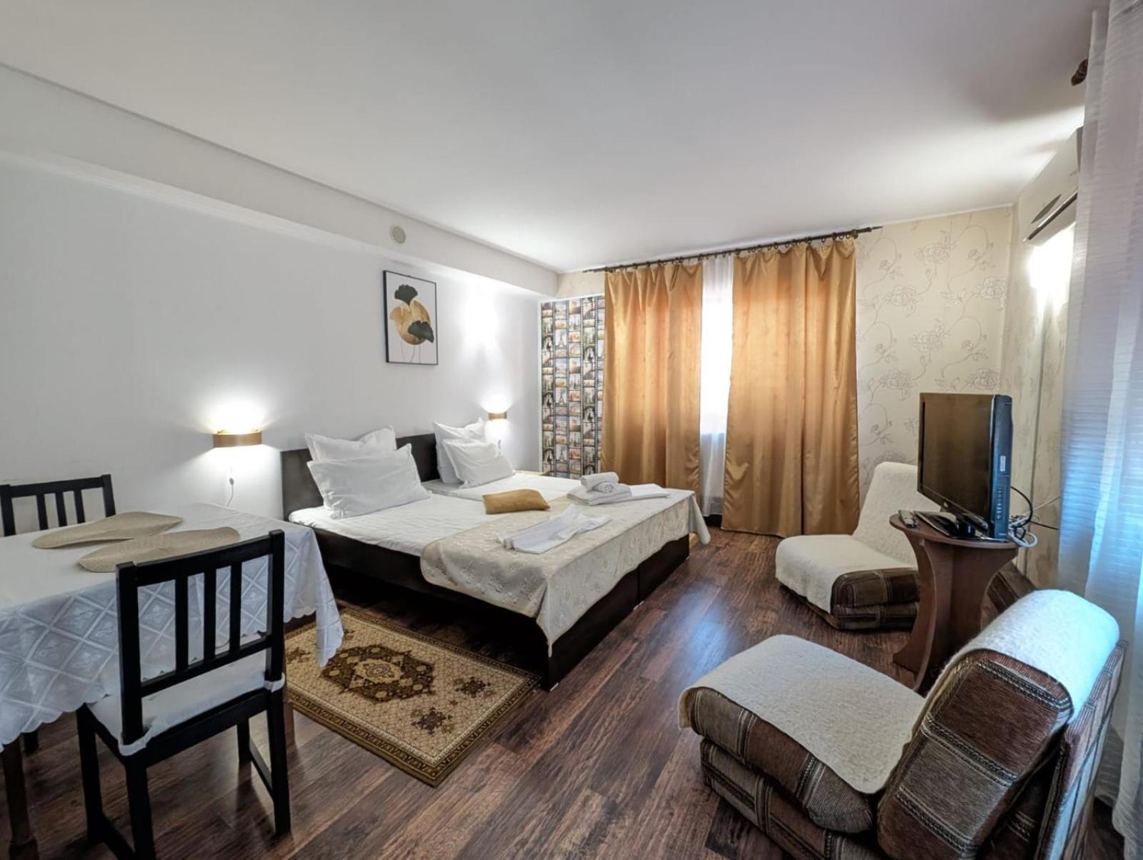 מלון Valea Adanca Casa Helen House, Iasi מראה חיצוני תמונה